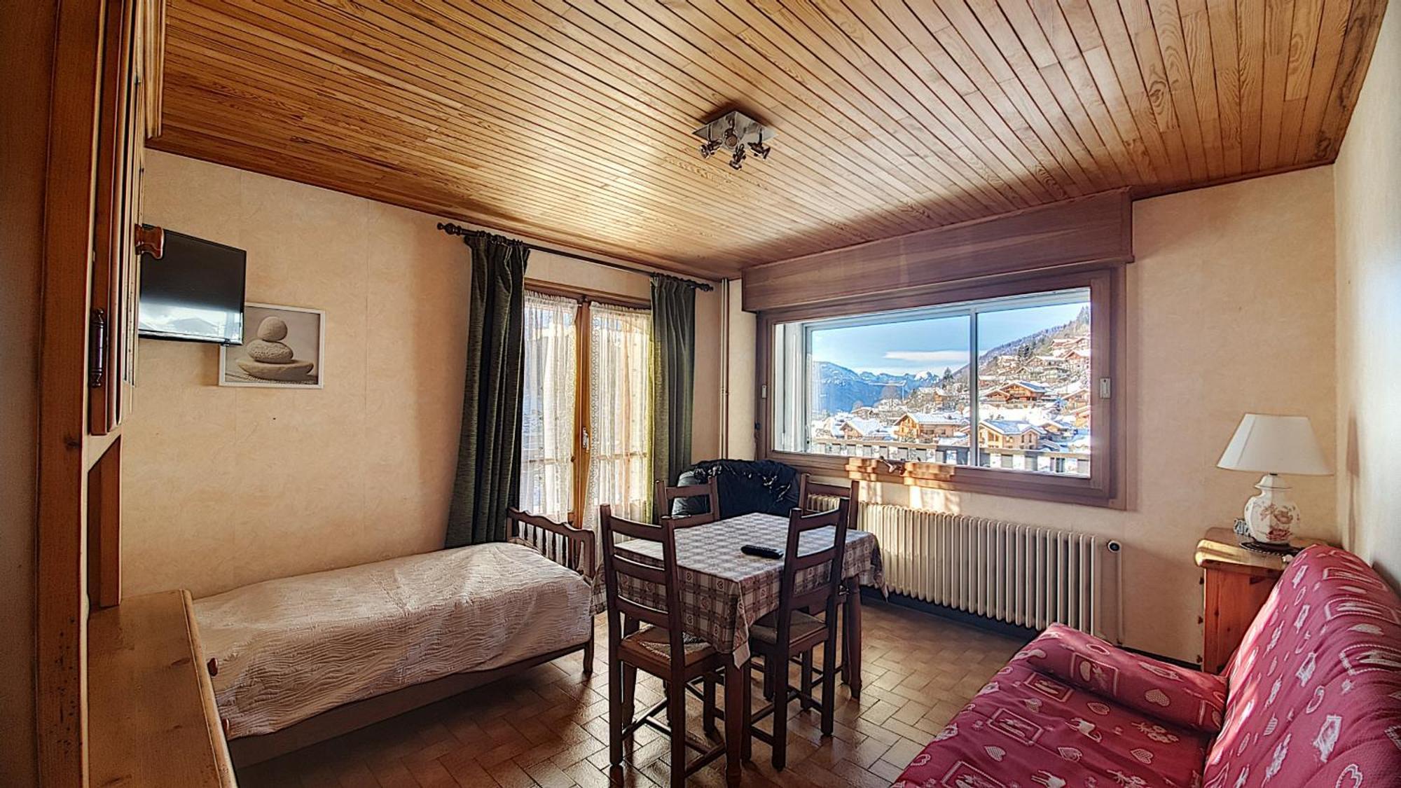 Grand Vane 4 Apartment